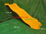 Máng trượt trẻ em ngoài trời