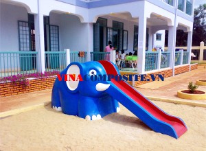 Cầu trượt nước con voi 