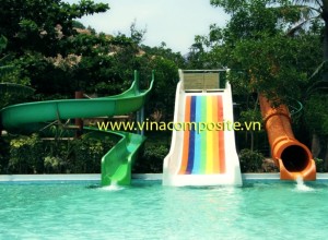 Cầu trượt công viên nước mini