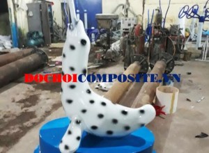 Hải cẩu phun nước trang trí hồ bơi