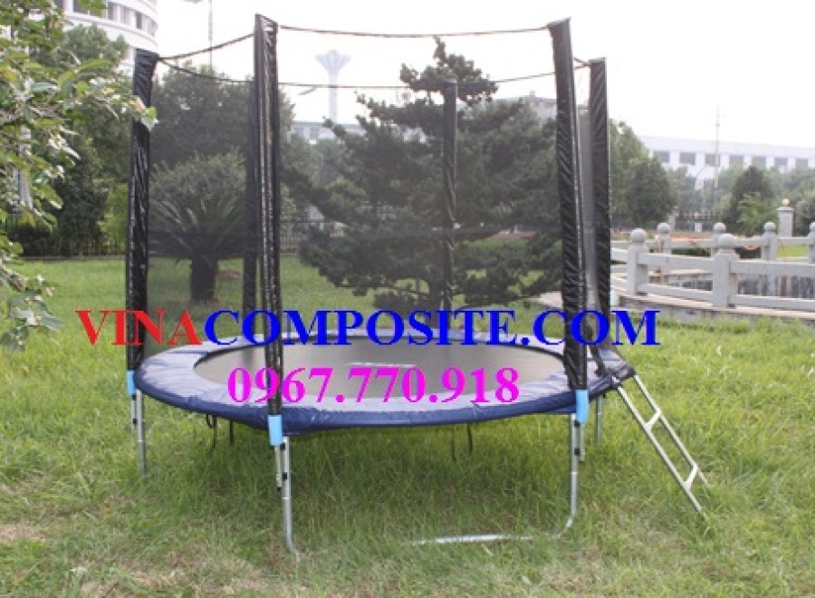 Bạt nhún lò xo ngoài trời