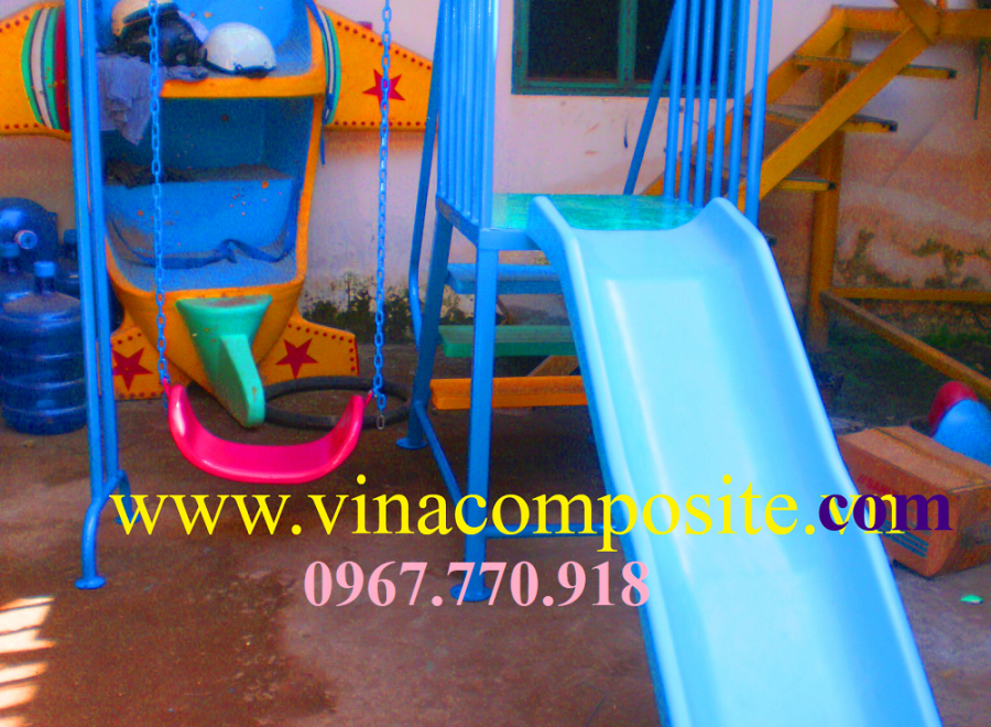 Cầu trượt xích đu trẻ nhỏ