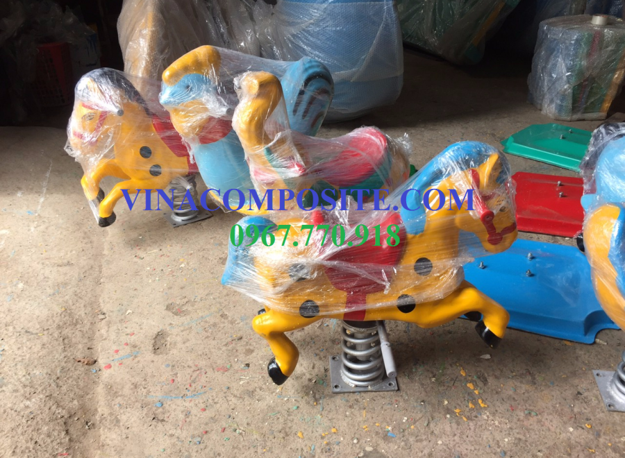 Đồ chơi thú nhún lò xo giá rẻ