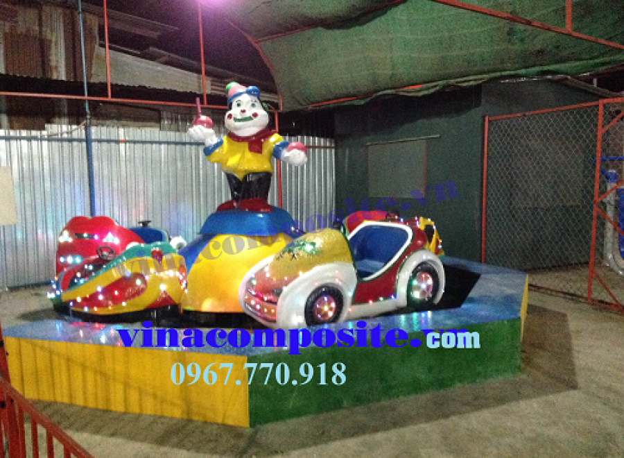 Đu quay lượn xe ô tô