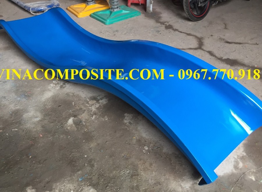Máng trượt trẻ em