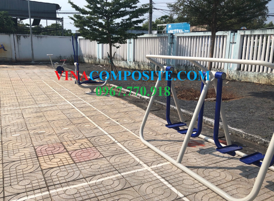 Nhà sản xuất dụng cụ thể thao công viên