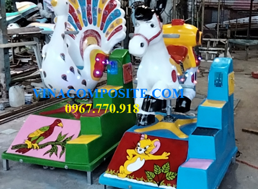 Thú nhún điện ngoài trời