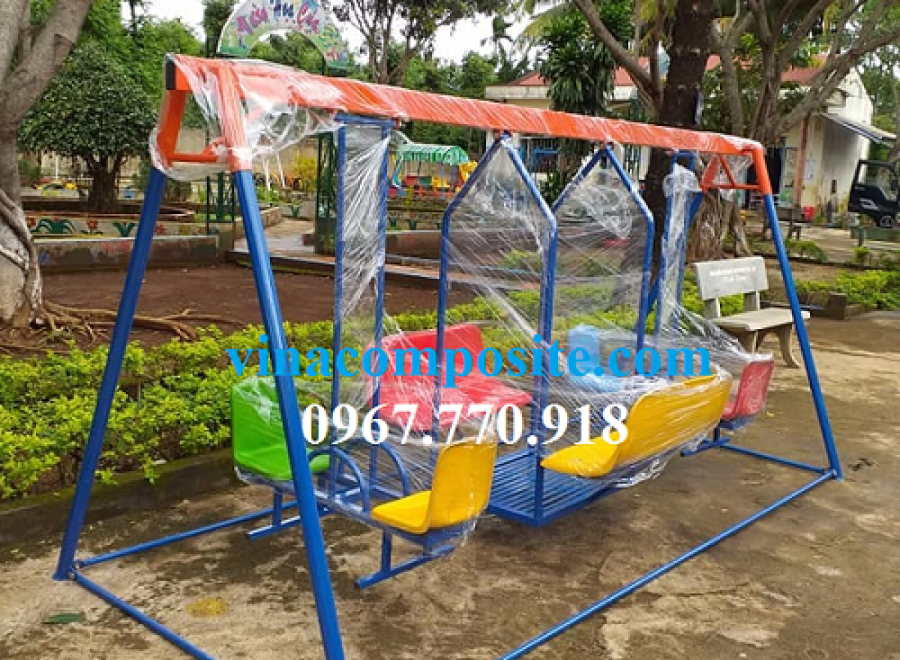 Xích đu trẻ em ngoài trời giá rẻ